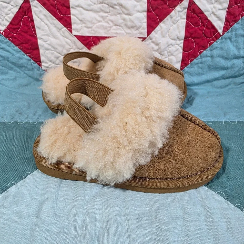PAWZ by Bearpaw Kids Girls Emma Slipper Chestnut Tan Faux Fur Slingback Size 9‎